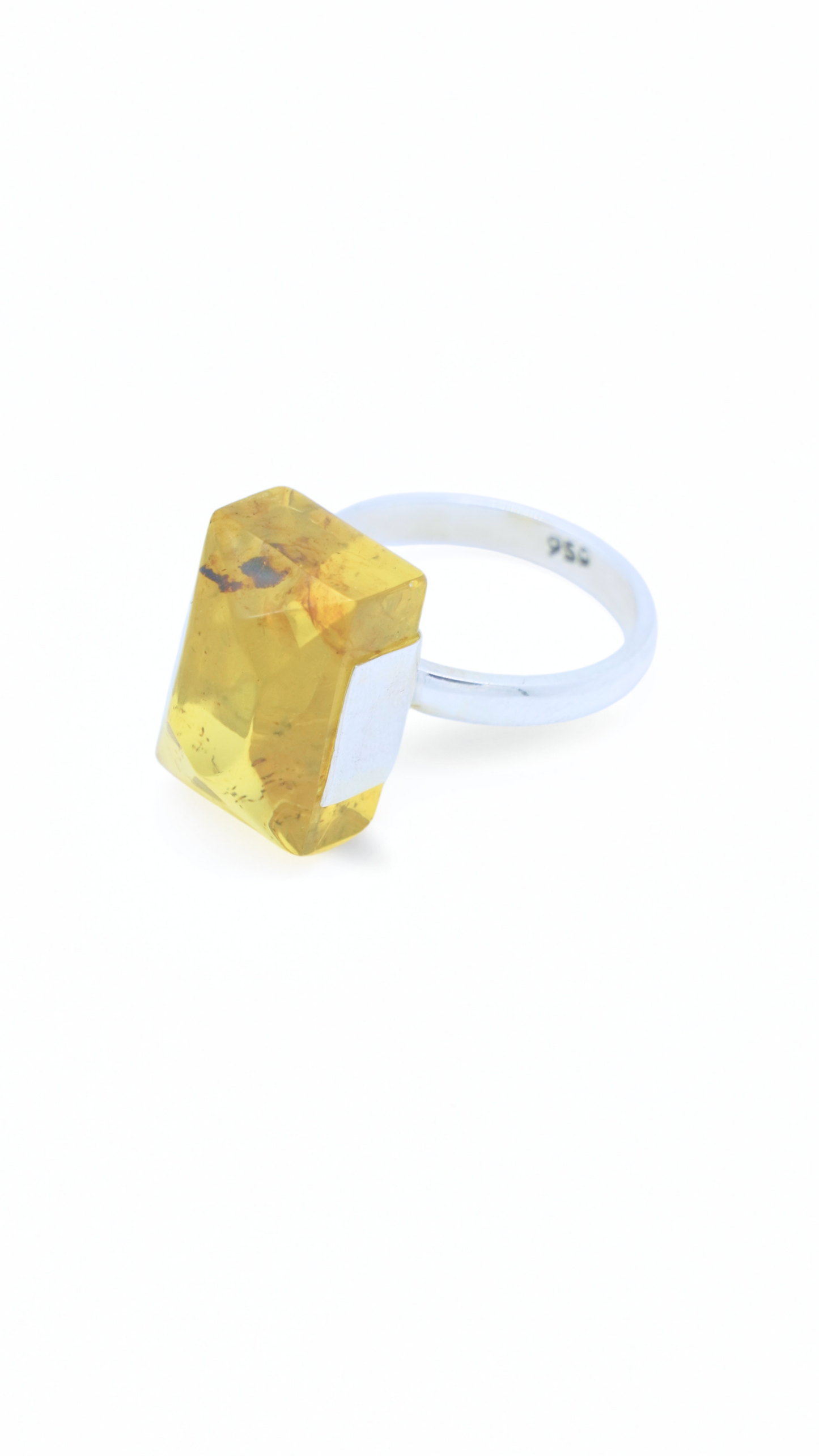 Anillo Real